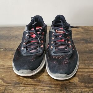 Nike 2016 Run Sneakers